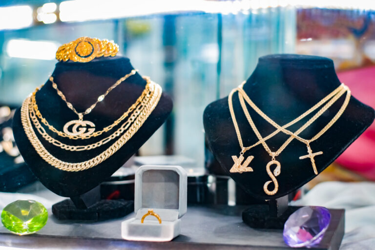 Lynn s Jewerly Store 2 768x512